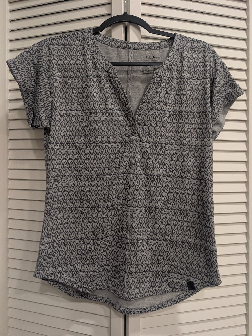 L.L. Bean Women's Short-Sleeve Printed Grey Top